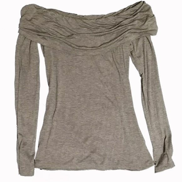 Tops - Off shoulder light weight gray top
